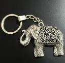 Llavero de elefante de la suerte